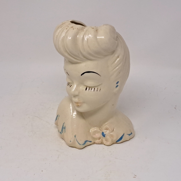 Vintage Glamour Girl Ceramic Head Vase - Picture 1 of 5